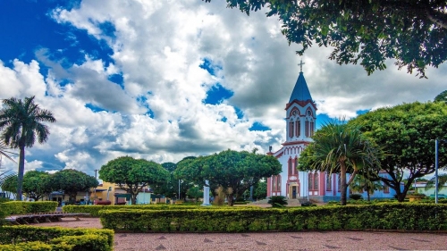 Noticia guia-turistico-e-gastronomico-de-paulo-de-faria---locais-e-telefones-uteis